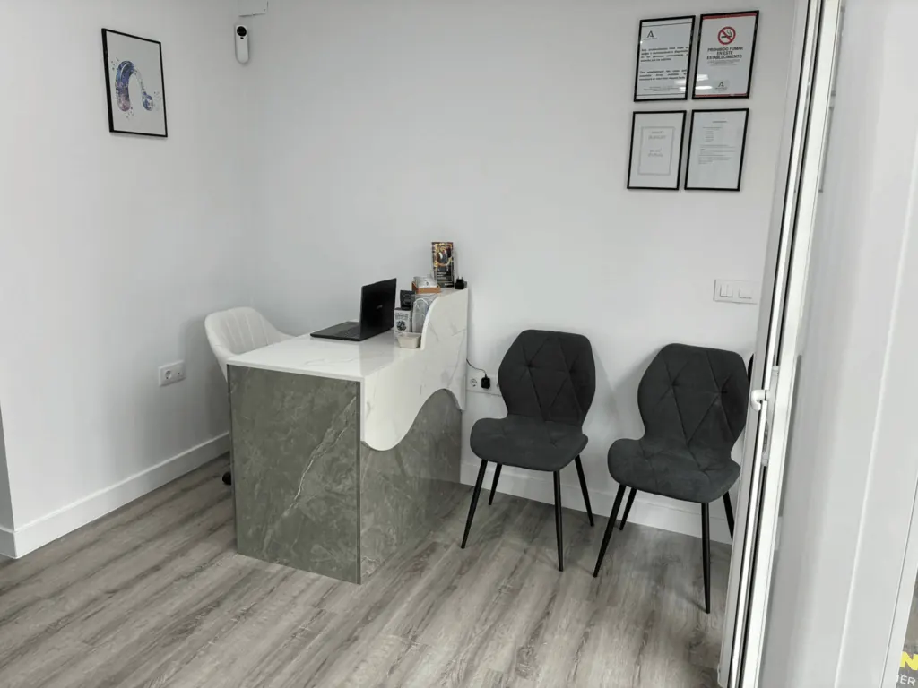 Reception desk